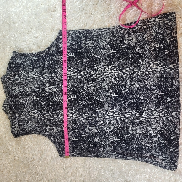 Once & Again NYC Collection Women's Blouse, Black & White, Large - Picture 6 of 7